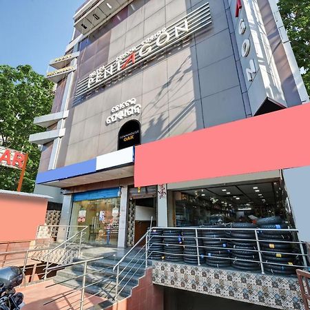 Townhouse Oak Pentagon Residency Hotel Bhubaneswar Ngoại thất bức ảnh