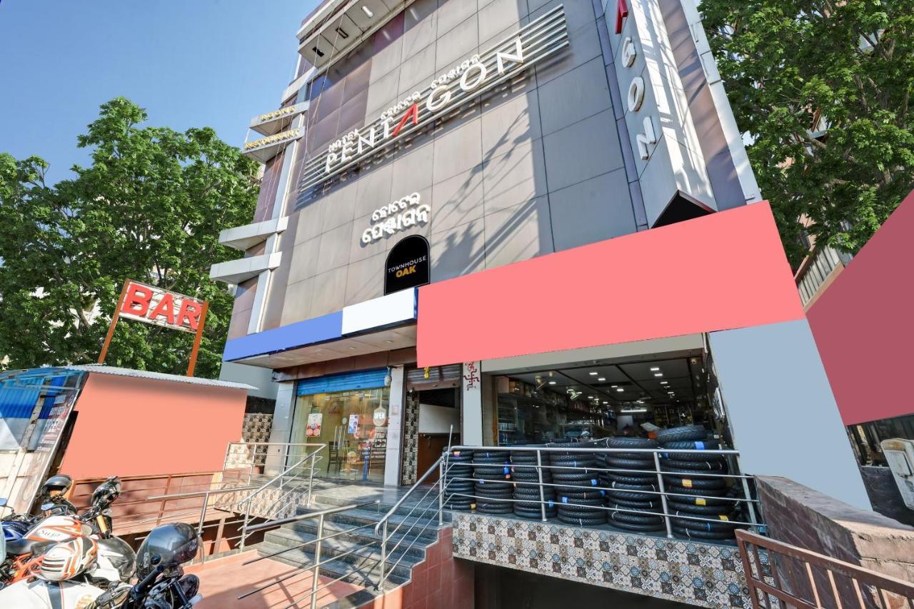 Townhouse Oak Pentagon Residency Hotel Bhubaneswar Ngoại thất bức ảnh