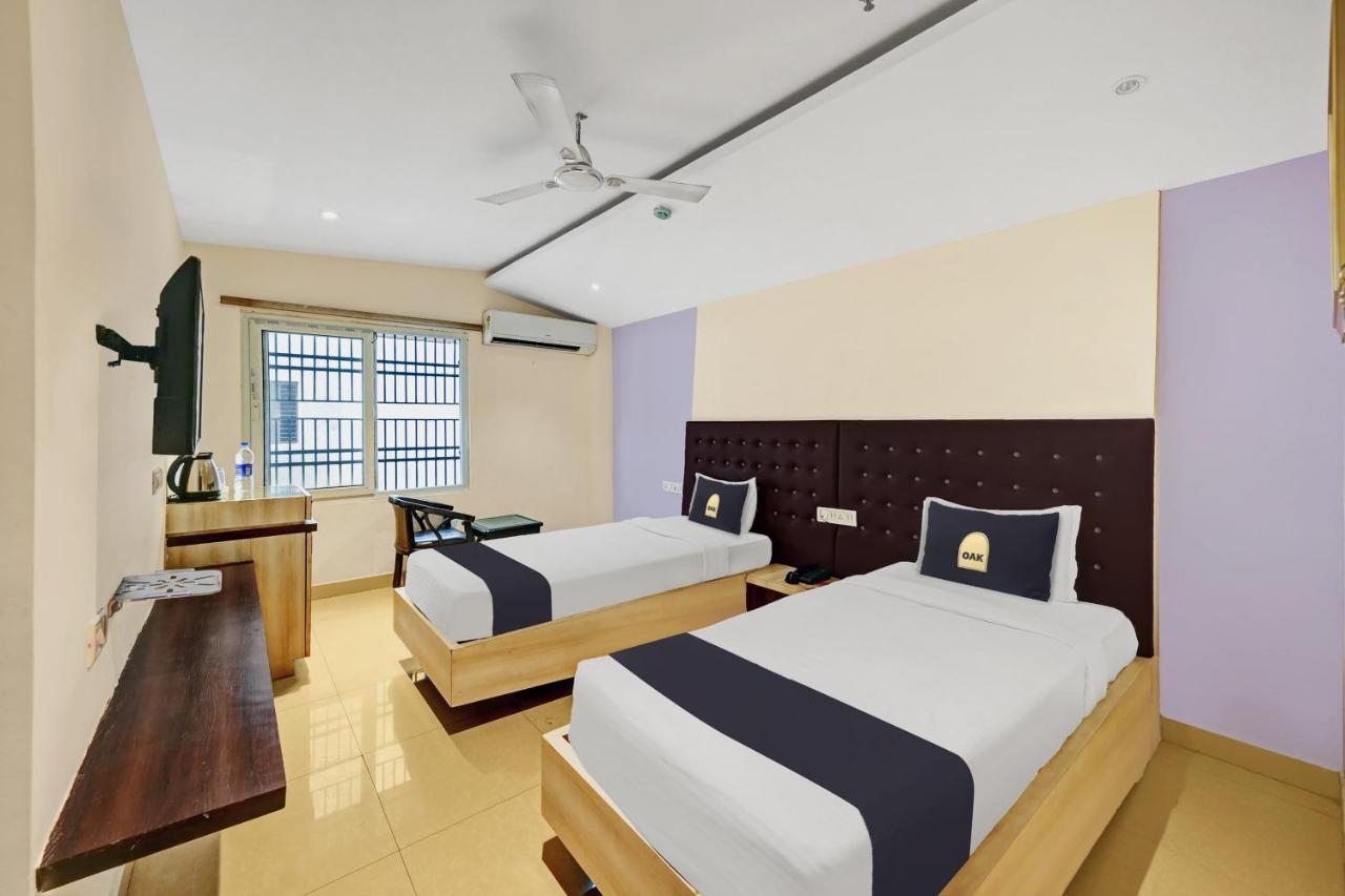 Townhouse Oak Pentagon Residency Hotel Bhubaneswar Ngoại thất bức ảnh