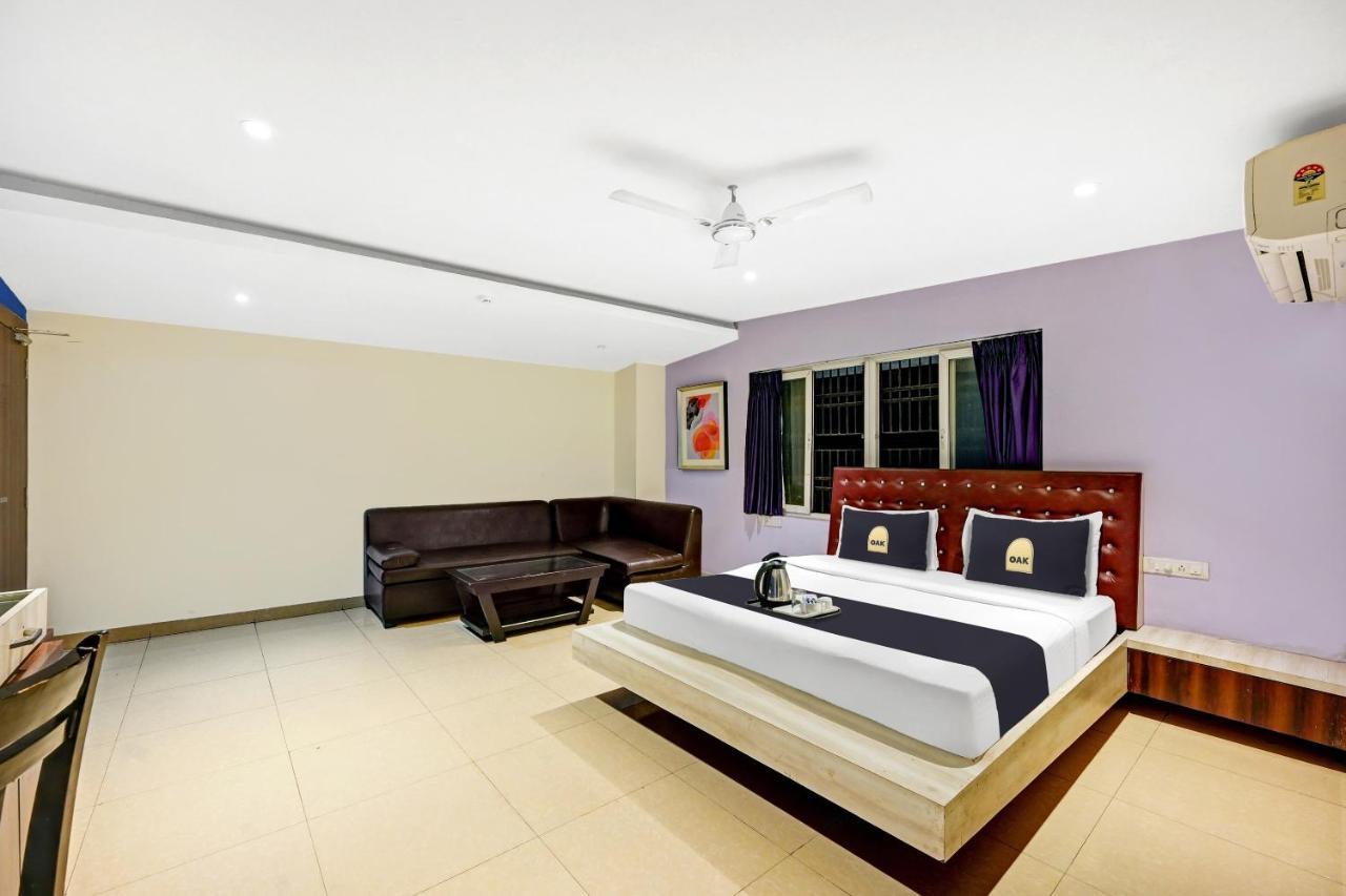 Townhouse Oak Pentagon Residency Hotel Bhubaneswar Ngoại thất bức ảnh