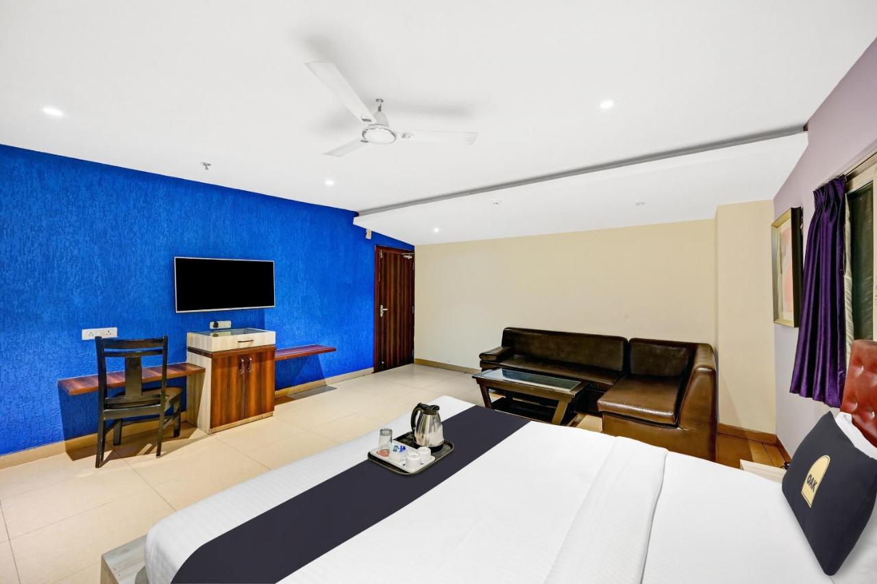 Townhouse Oak Pentagon Residency Hotel Bhubaneswar Ngoại thất bức ảnh