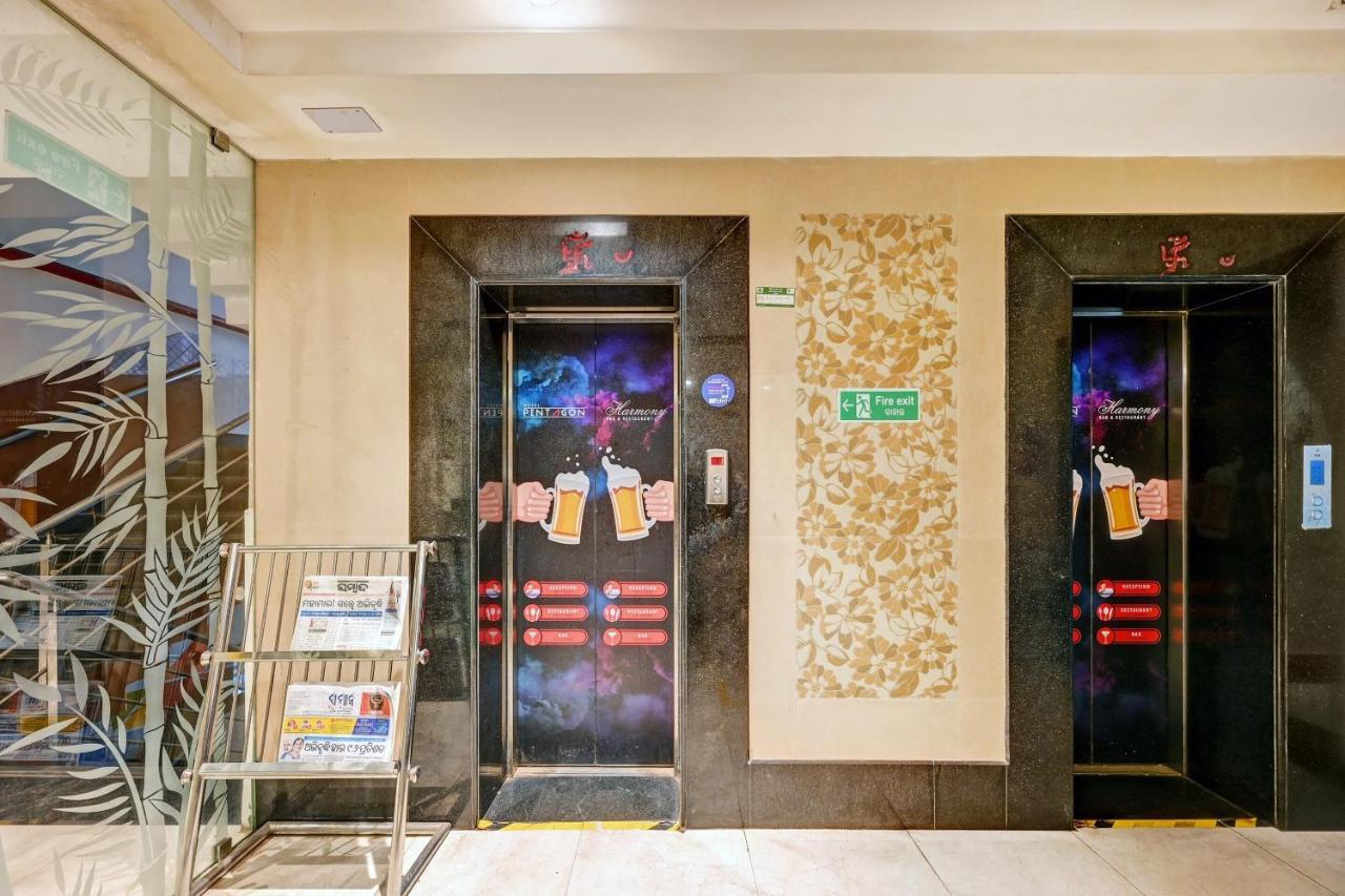 Townhouse Oak Pentagon Residency Hotel Bhubaneswar Ngoại thất bức ảnh