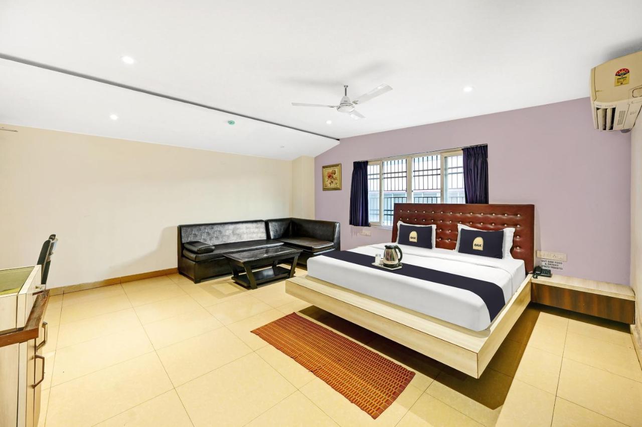 Townhouse Oak Pentagon Residency Hotel Bhubaneswar Ngoại thất bức ảnh